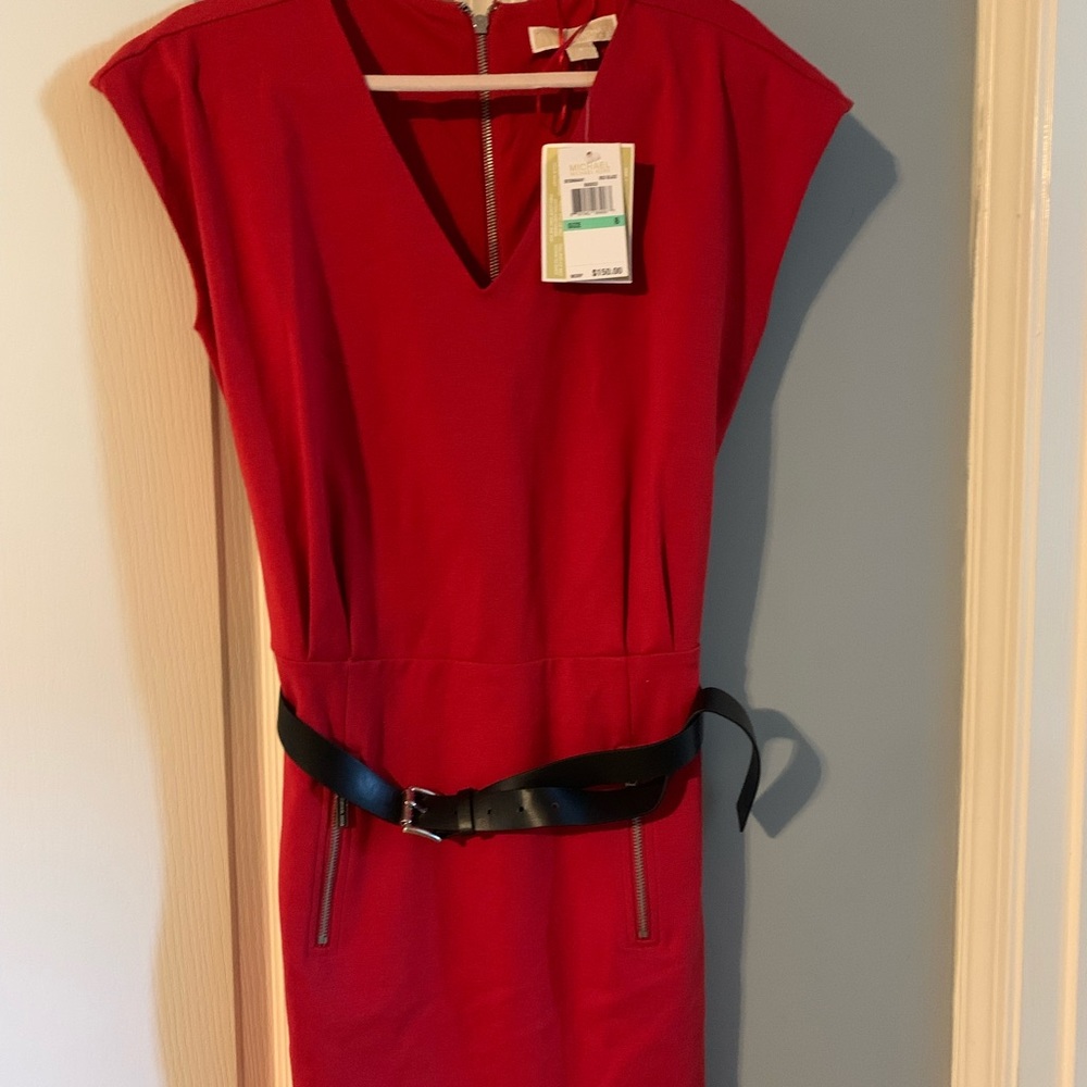MICHAEL Michael Kors Sz 8, Red. Belted midi dress with zipper detail. Super cute